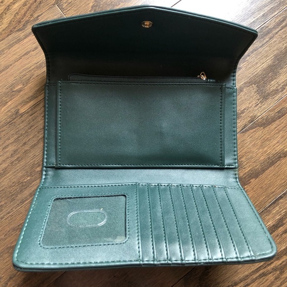 TARGET - A NEW DAY / WALLET - Picture 6 of 6